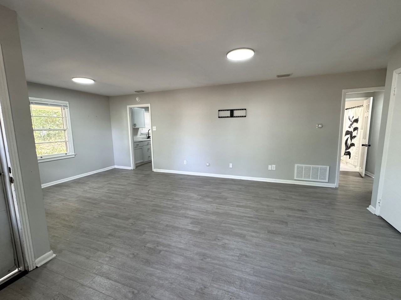 4657 Barbara Mitchell Dr - Photo 4 of 34