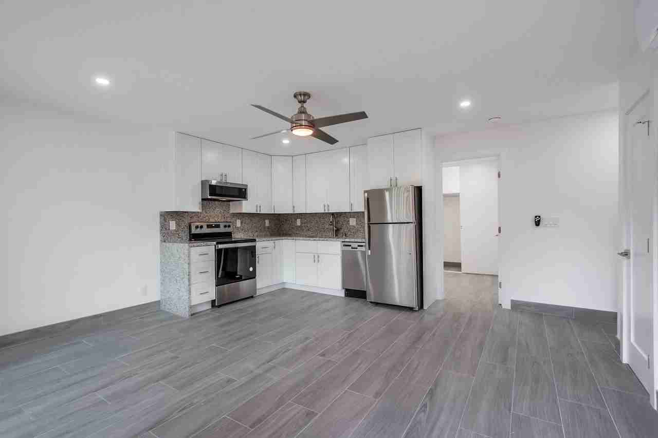 La Paz Apartment I Renovated 3 Bedroom Apartment in Vista! - Photo 2 of 26