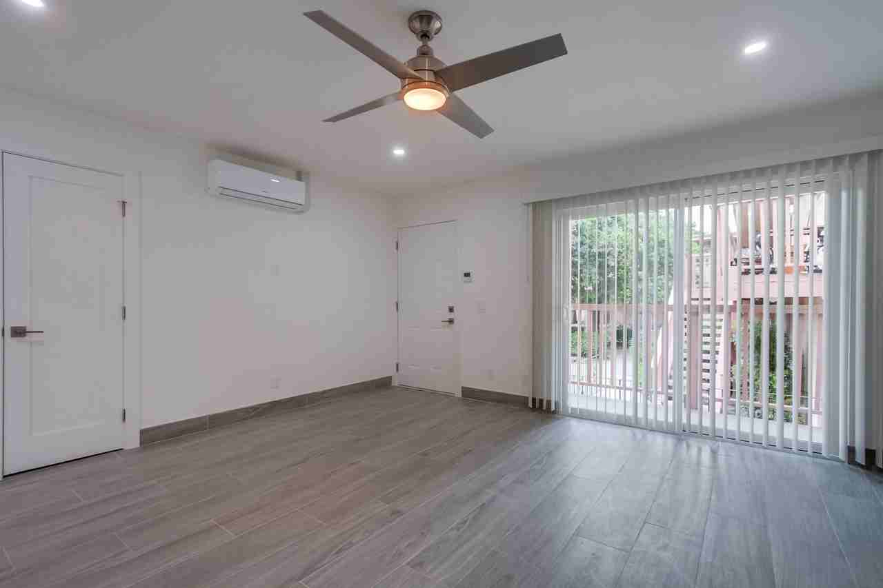 La Paz Apartment I Renovated 3 Bedroom Apartment in Vista! - Photo 5 of 26