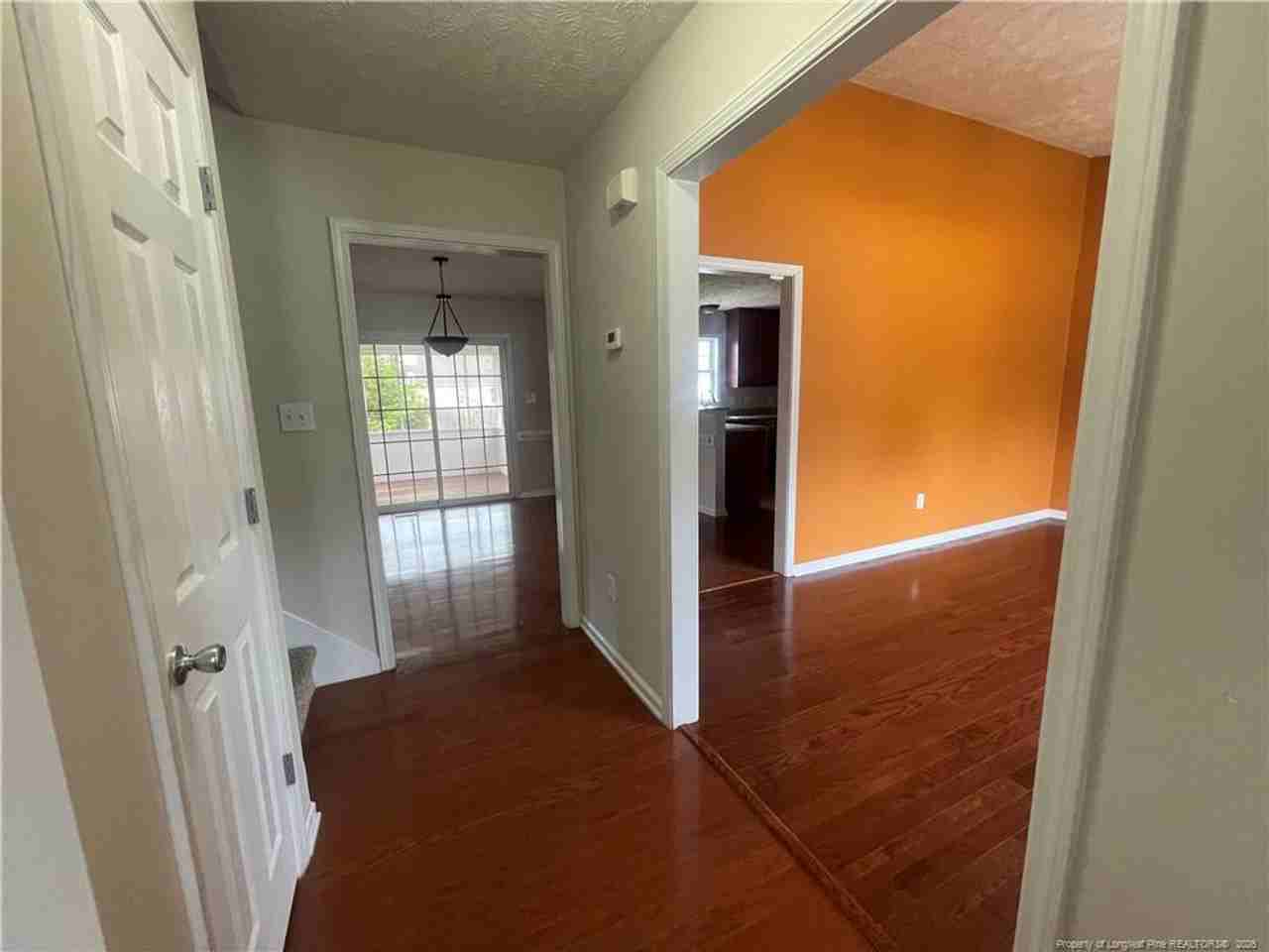 8240 Frenchorn Ln - Photo 4 of 28