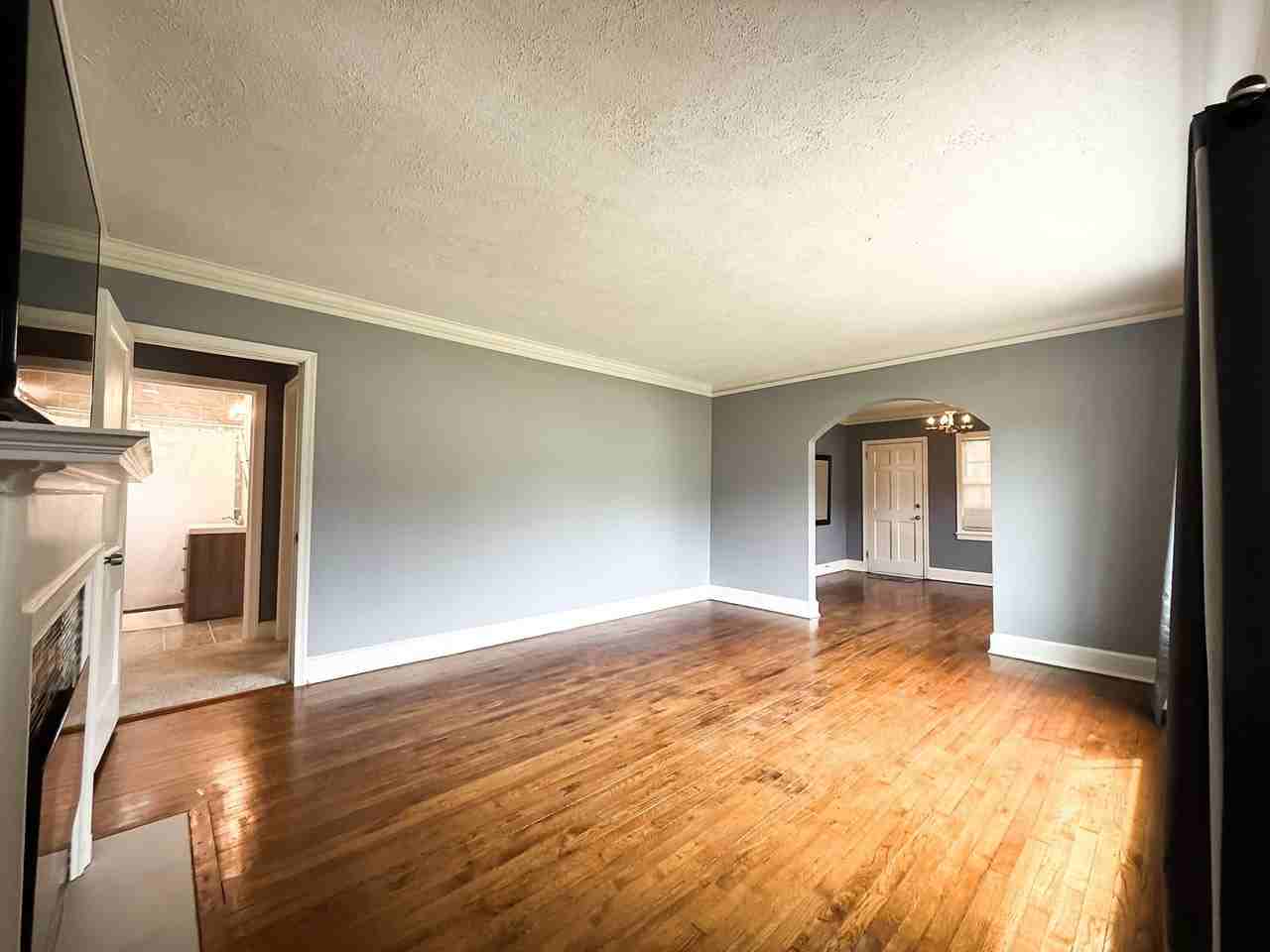 2515 Camille Dr - Photo 3 of 20