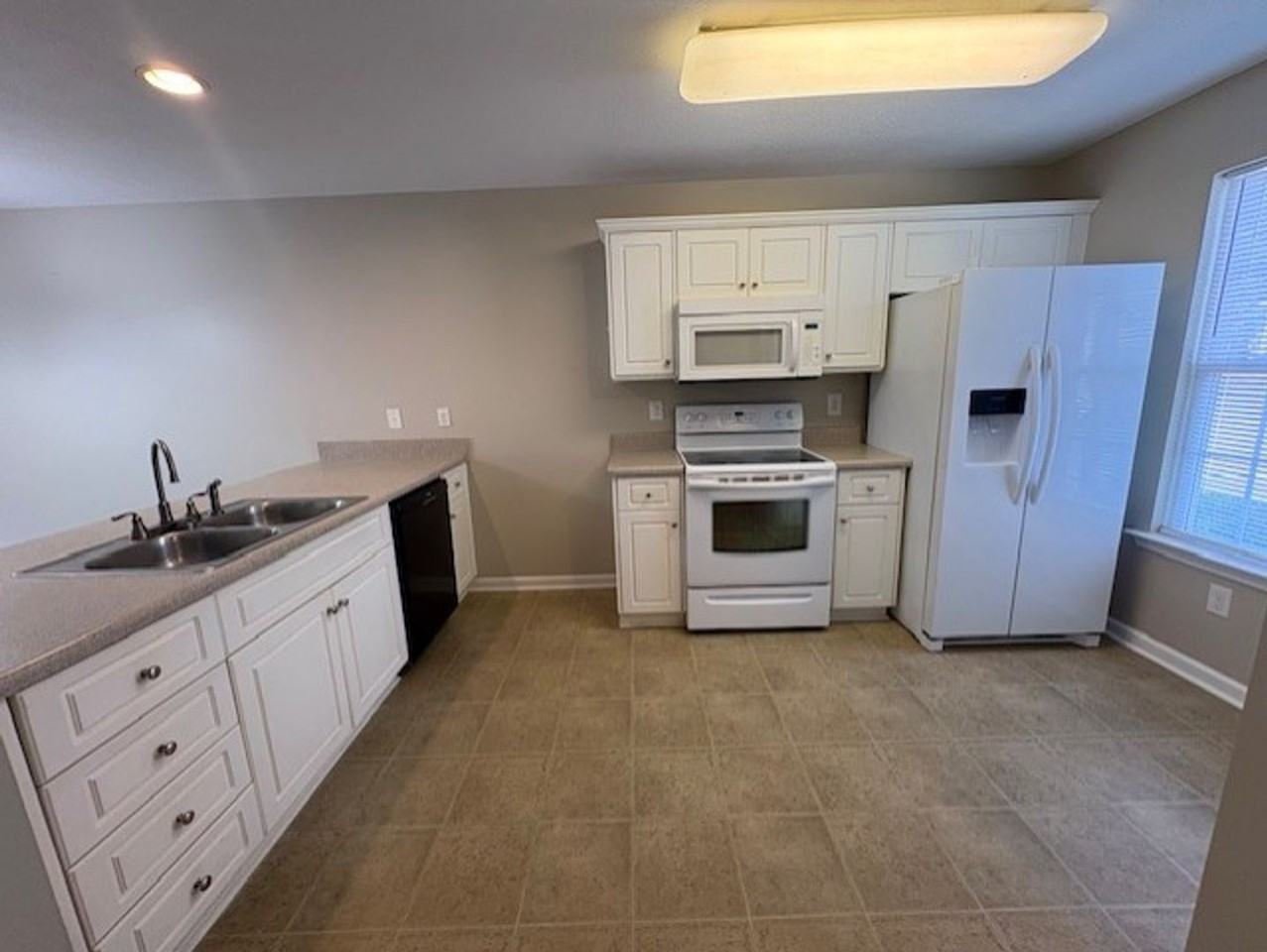 1015 Micah Trce - Photo 5 of 15