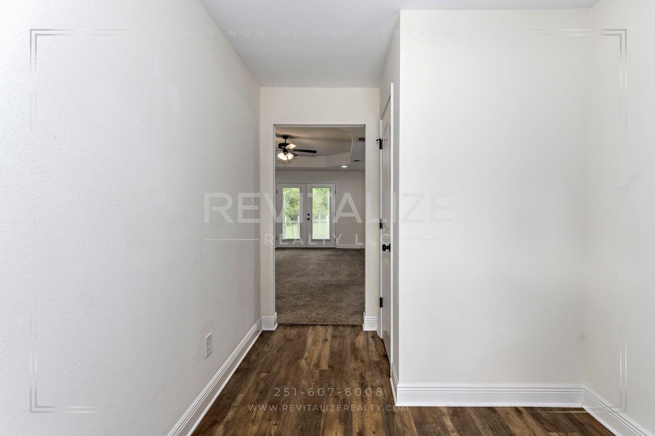 13323 Heathers Glen Ln - Photo 3 of 50