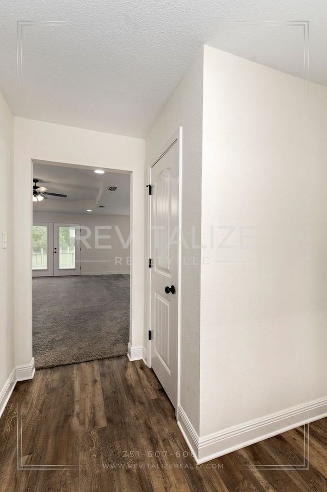 13323 Heathers Glen Ln - Photo 4 of 50