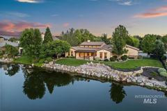 966 W Watersford Dr - Photo 1 of 1