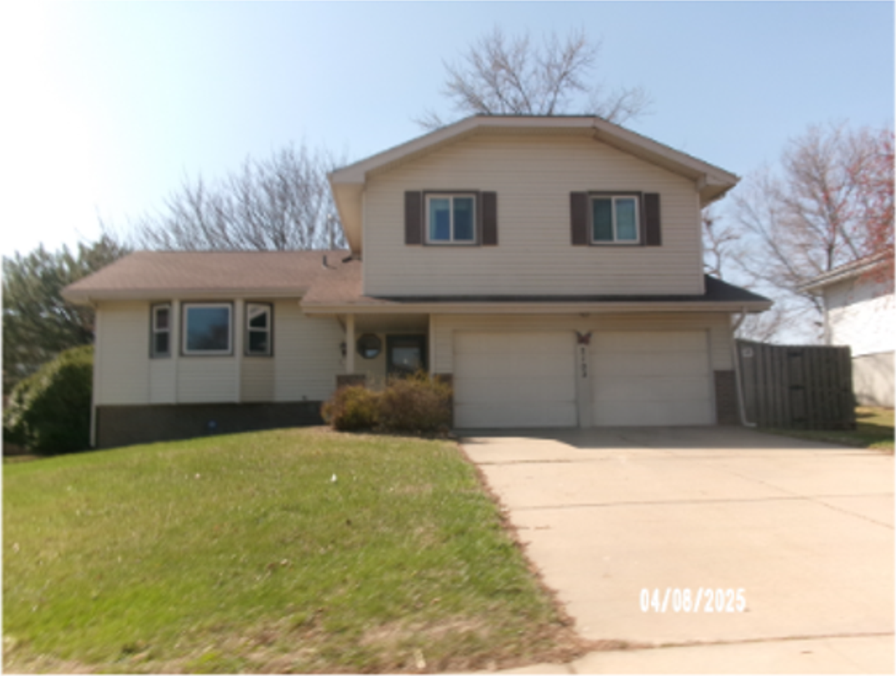 2103 Morrie Dr - Photo 2 of 48