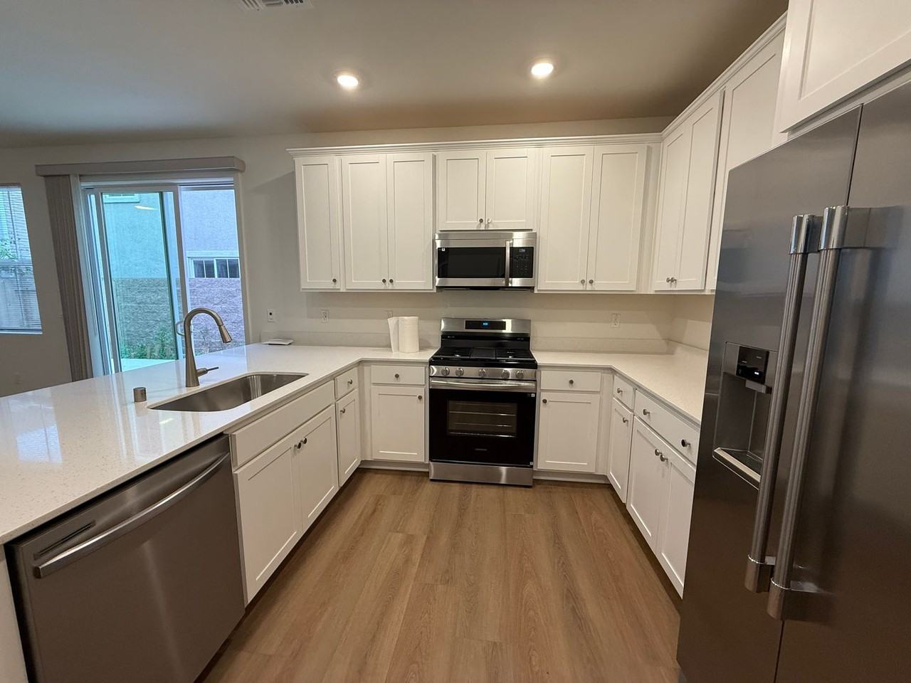 8821 J Sheehan St - Photo 5 of 20