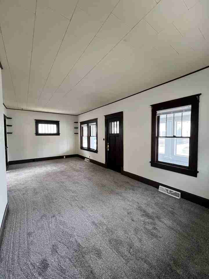 844 Frederick St - Photo 6 of 19