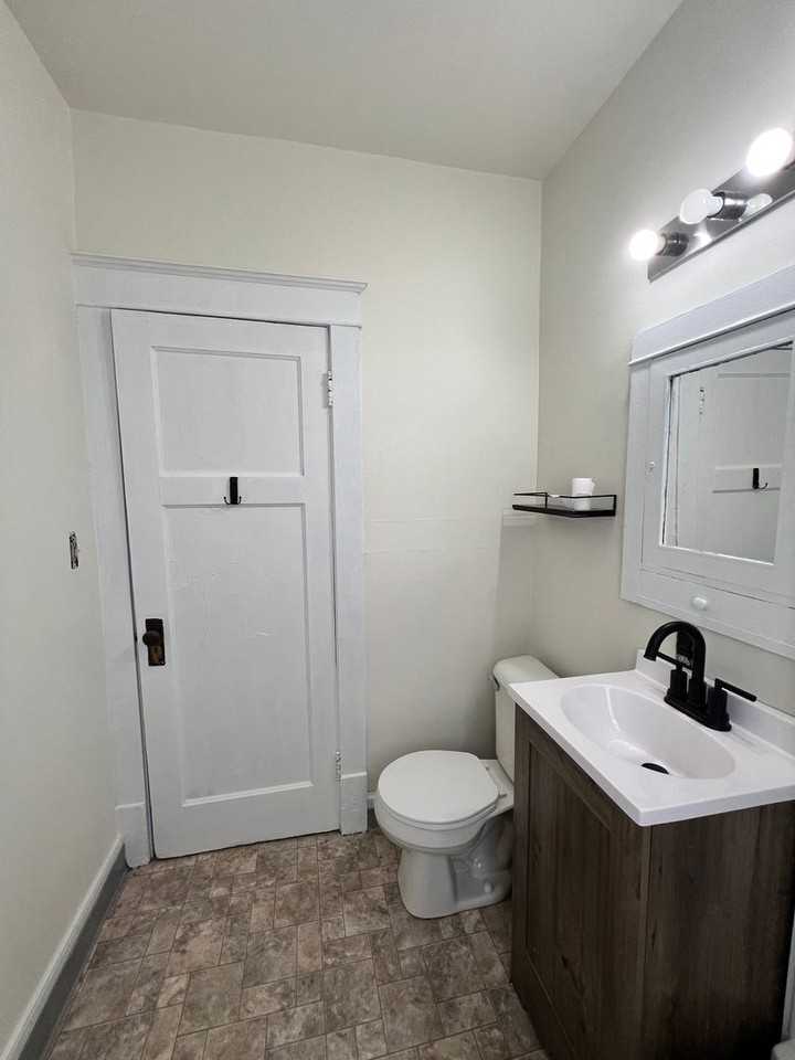 844 Frederick St - Photo 7 of 19