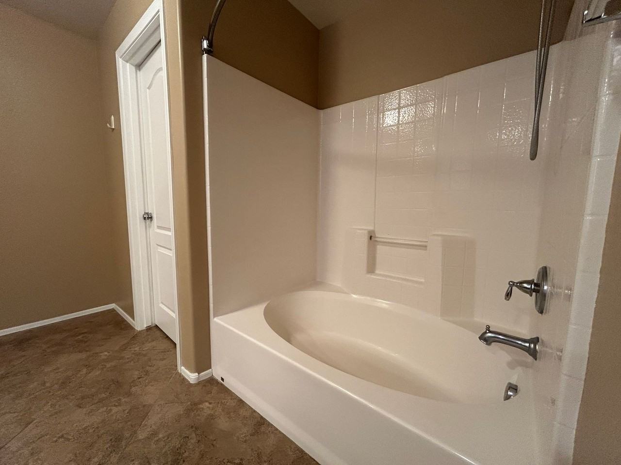 2251 S Ponderosa Dr - Photo 7 of 38