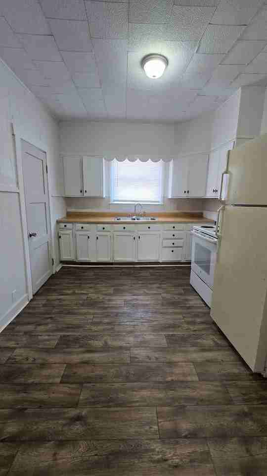 711 W Centennial Ave - Photo 5 of 19