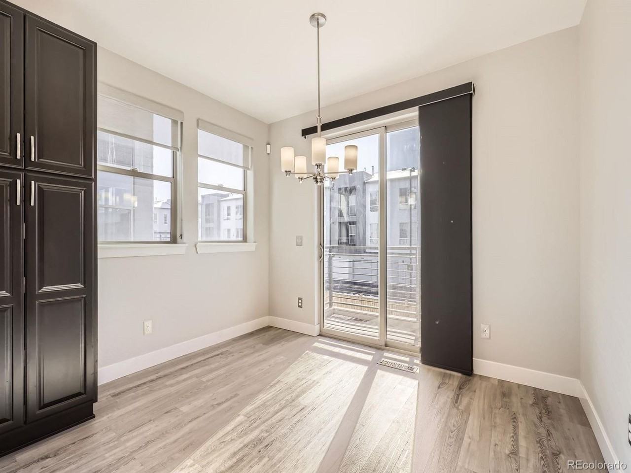 8642 E 47th Ave - Photo 6 of 28