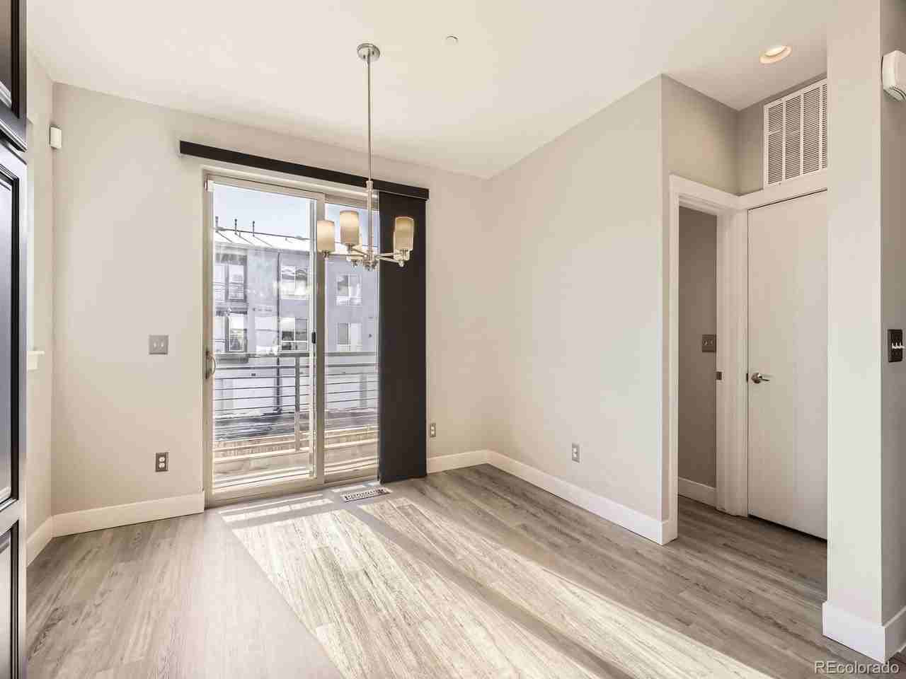 8642 E 47th Ave - Photo 7 of 28