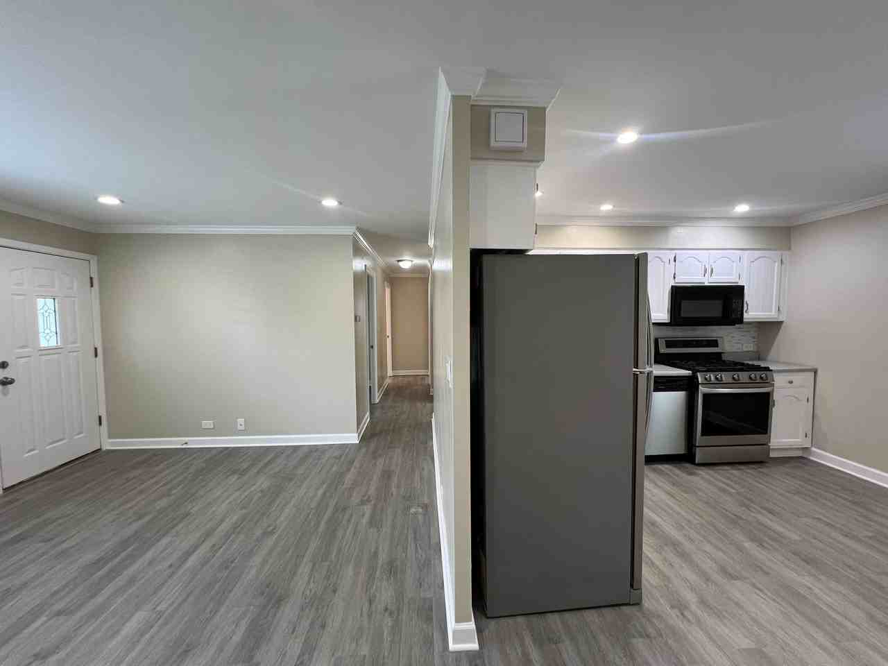 206 Raupp Blvd - Photo 6 of 43