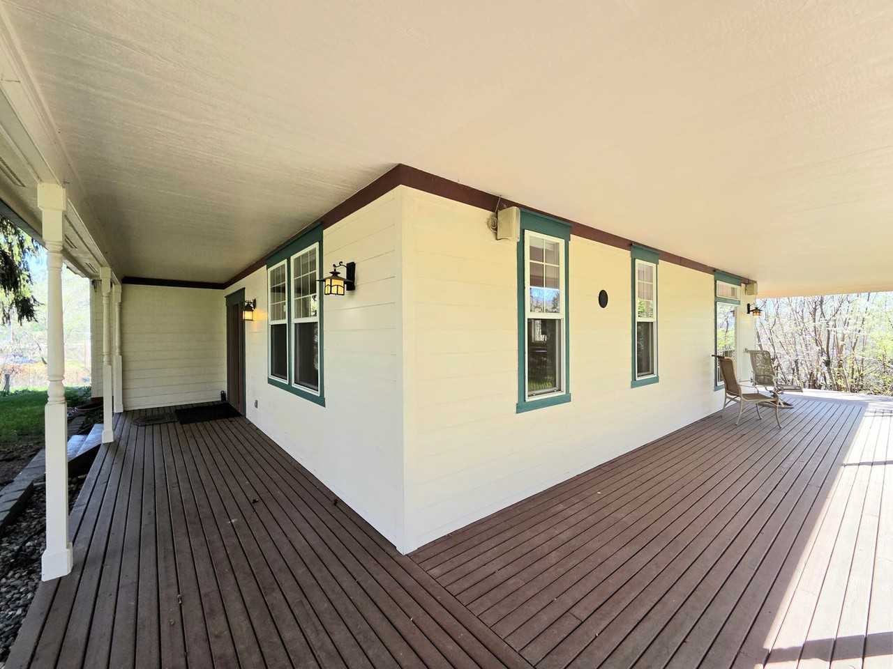 6005 Sunset Hwy - Photo 2 of 37