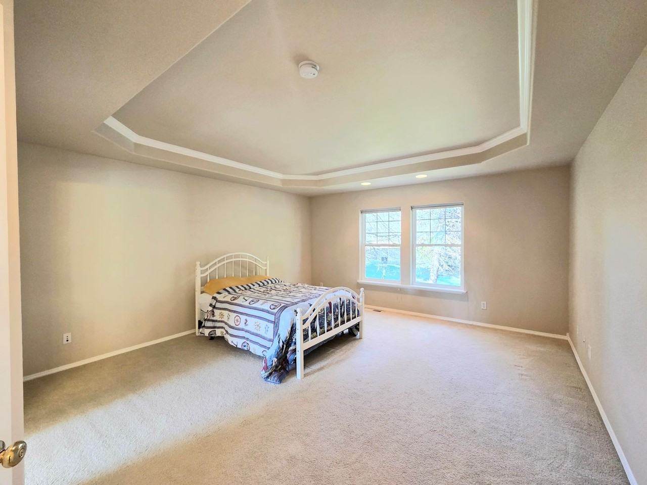 6005 Sunset Hwy - Photo 7 of 37