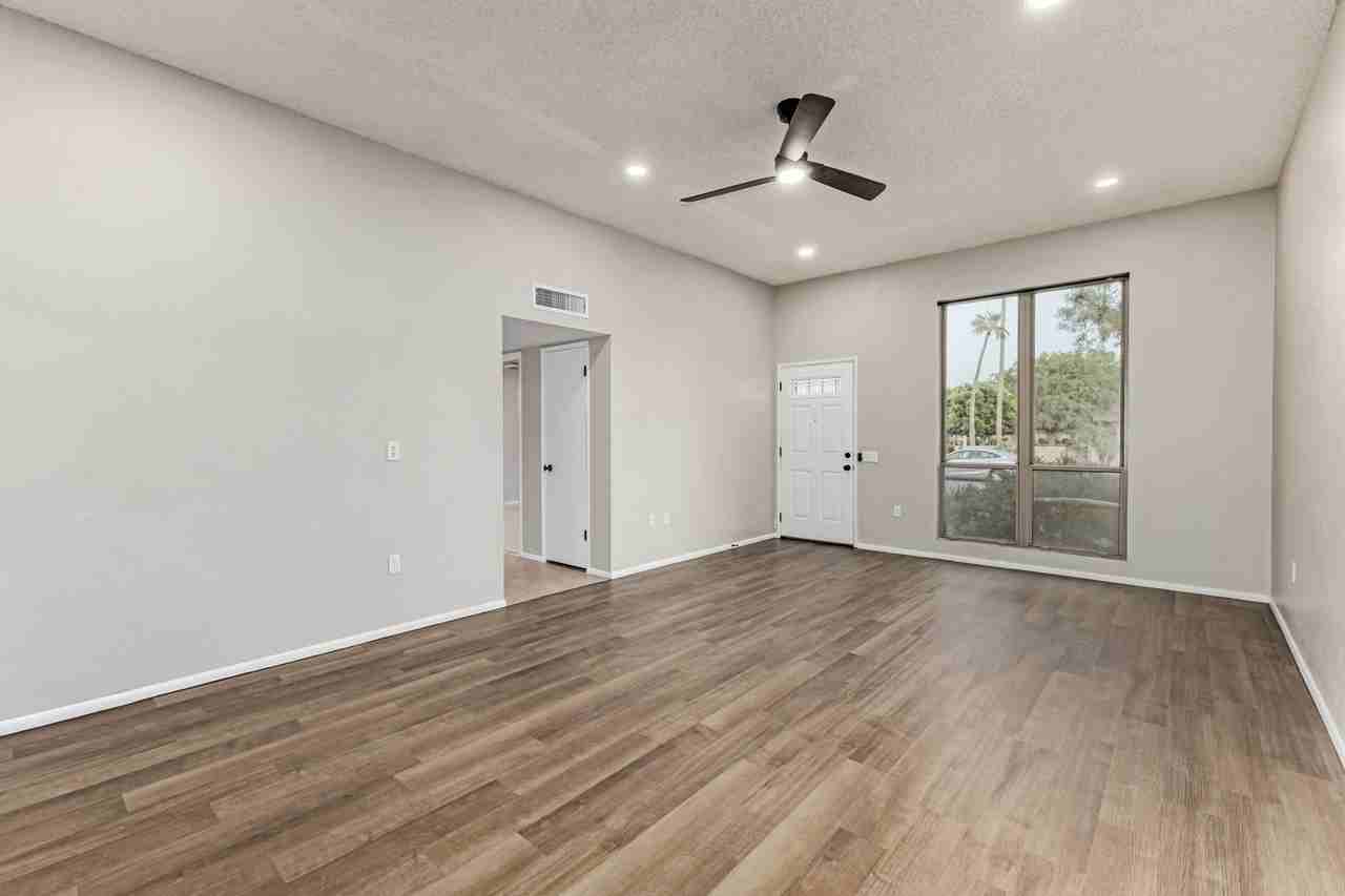 13066 N 100th Dr - Photo 6 of 30