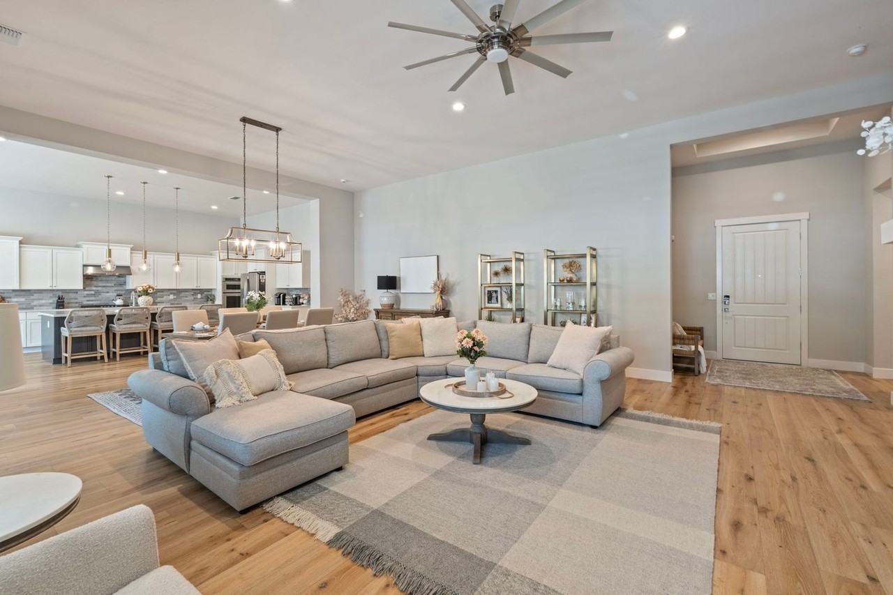 3026 Copper Stone Dr - Photo 4 of 44