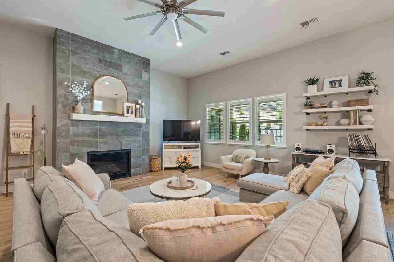 3026 Copper Stone Dr - Photo 7 of 44