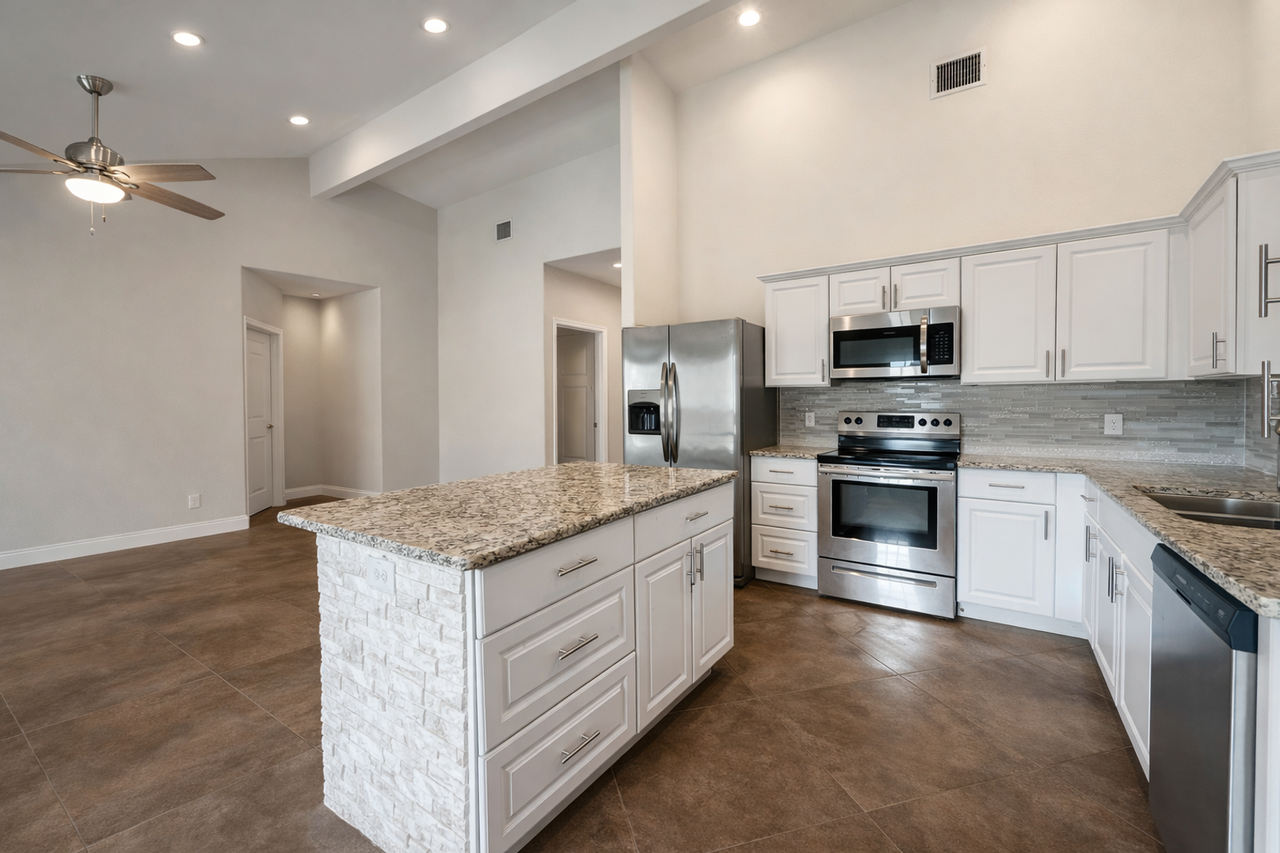 21425 Patton Ave - Photo 4 of 10