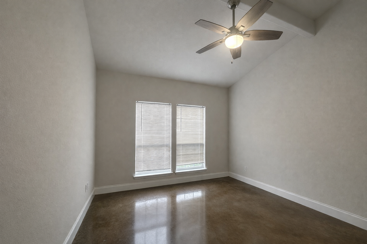 21425 Patton Ave - Photo 7 of 10