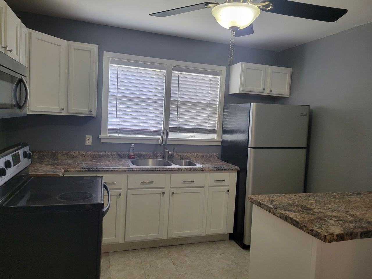 114 S Cedar St - Photo 6 of 19