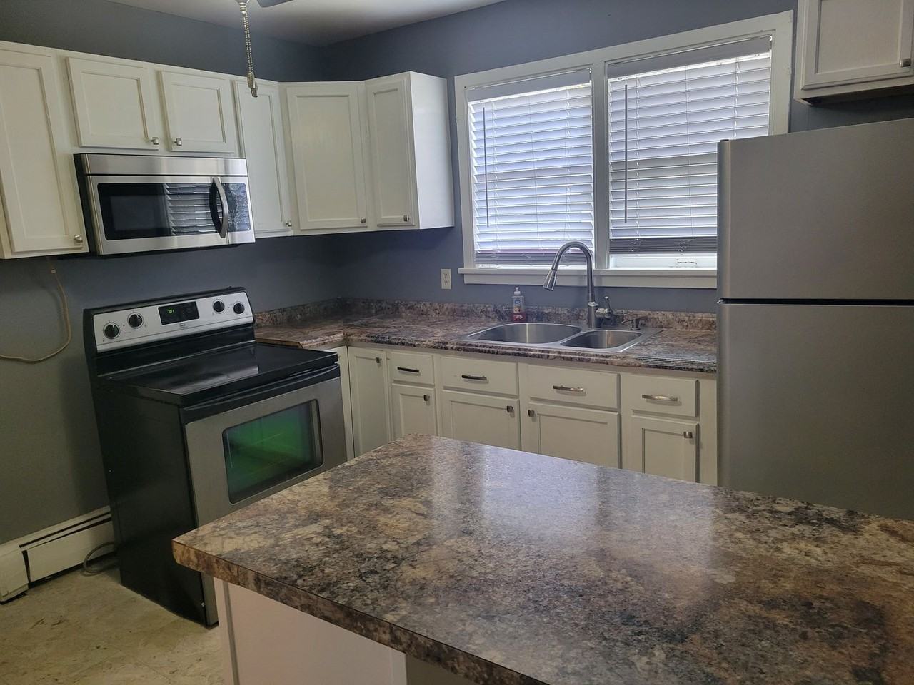 114 S Cedar St - Photo 7 of 19