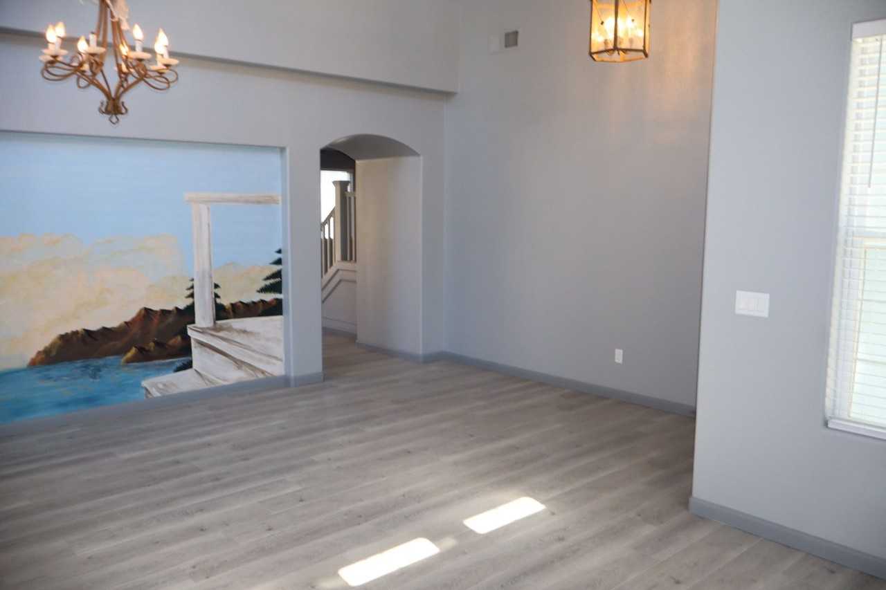 441 Tudor Way - Photo 4 of 21