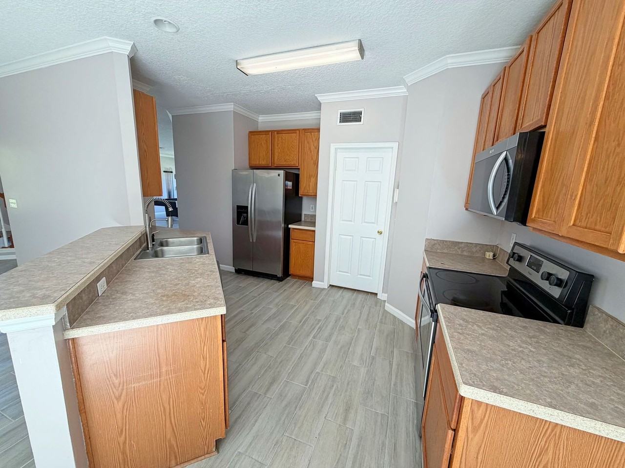 10753 Long Cove Ct - Photo 6 of 26