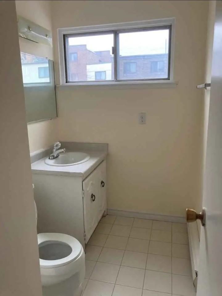 180 Mississauga Valley Boulevard - Photo 7 of 11