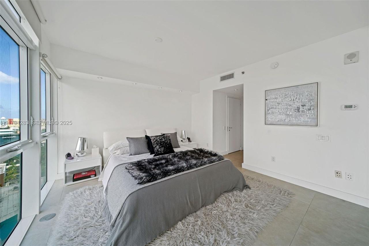 450 Alton Road #1108 - Photo 2 of 28