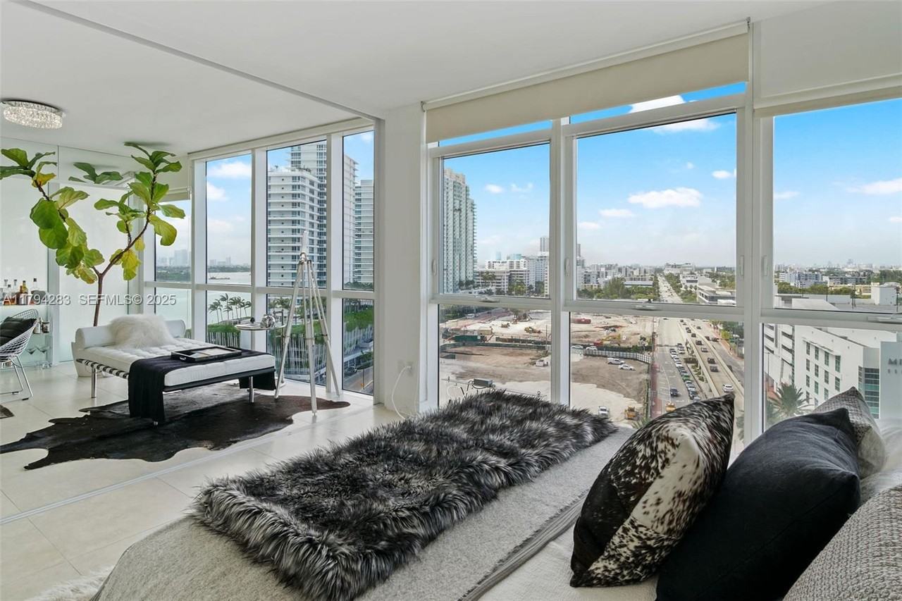 450 Alton Road #1108 - Photo 3 of 28