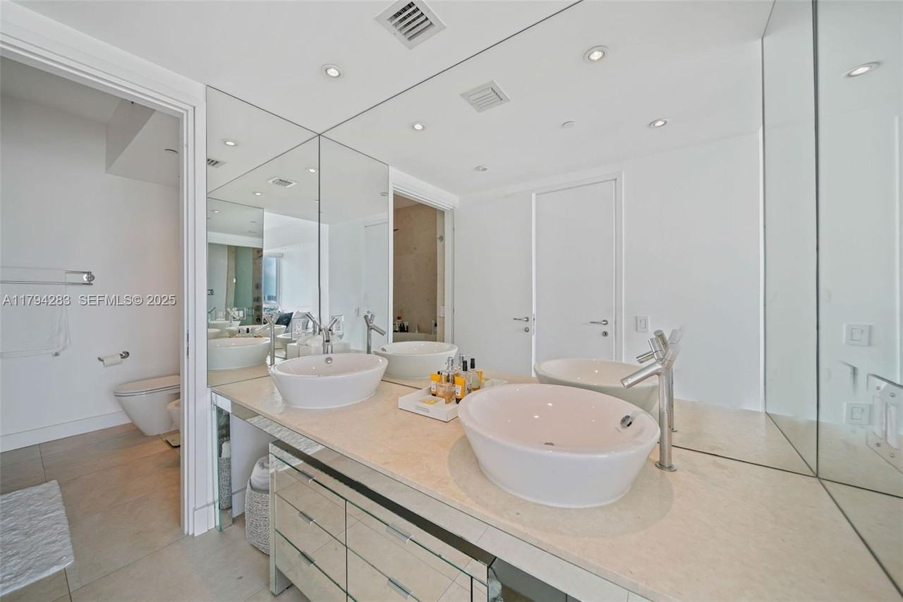 450 Alton Road #1108 - Photo 4 of 28