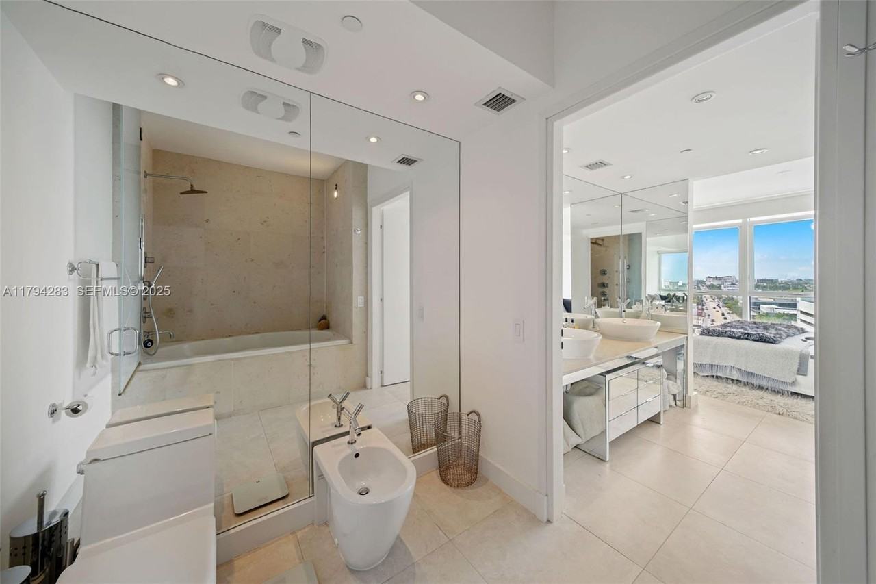 450 Alton Road #1108 - Photo 5 of 28