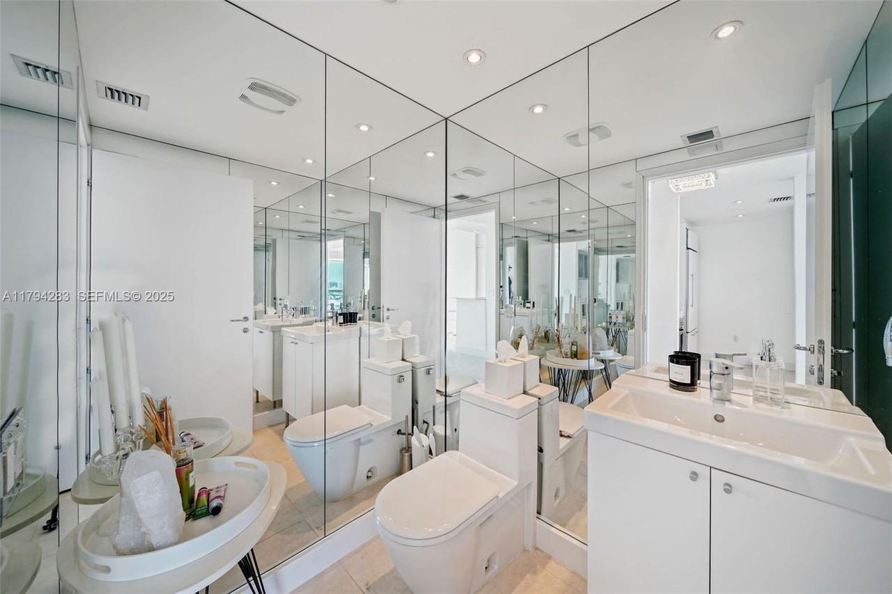 450 Alton Road #1108 - Photo 7 of 28