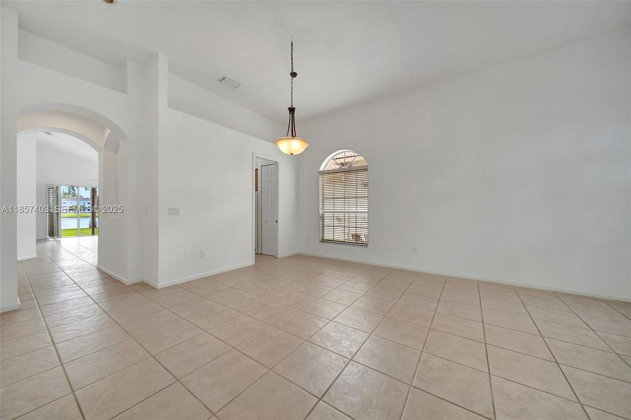 7314 Northwest 19th Court - Photo 7 of 59