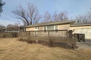 featured image of 840 N Cooper St