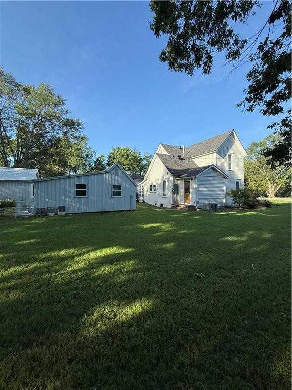 515 S Washington St - Photo 6 of 12