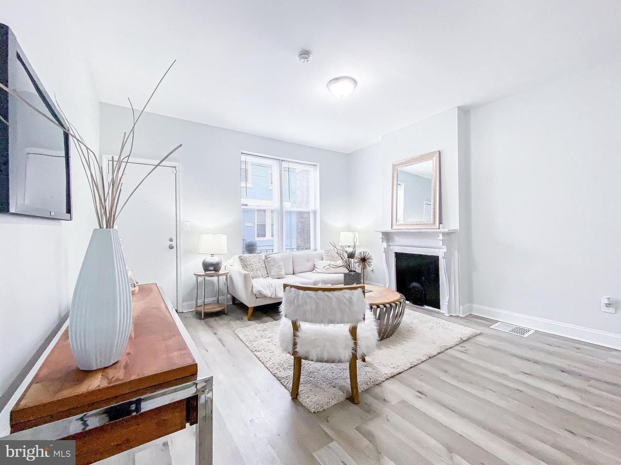 2556 N Bouvier St - Photo 2 of 14