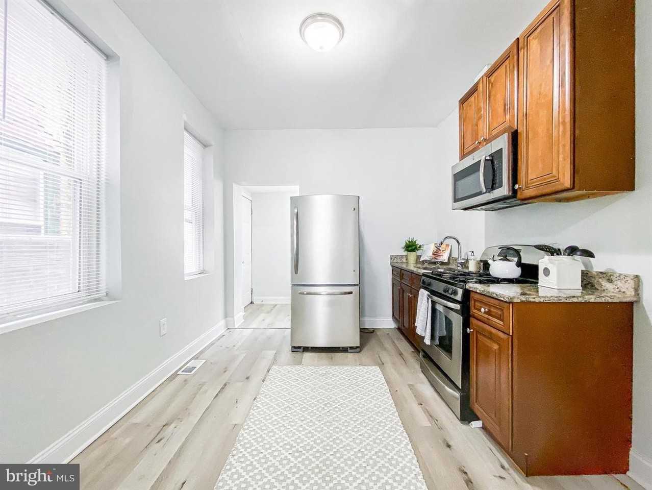 2556 N Bouvier St - Photo 4 of 14