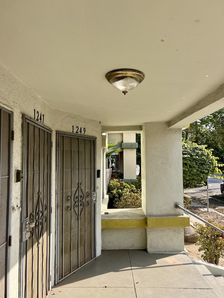 1243 E Broadway #1247 - Photo 6 of 8