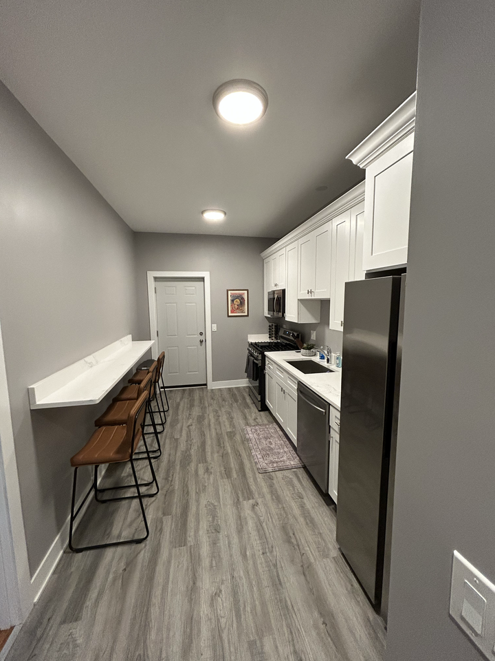 5310 S Harper Ave #3N - Photo 4 of 10