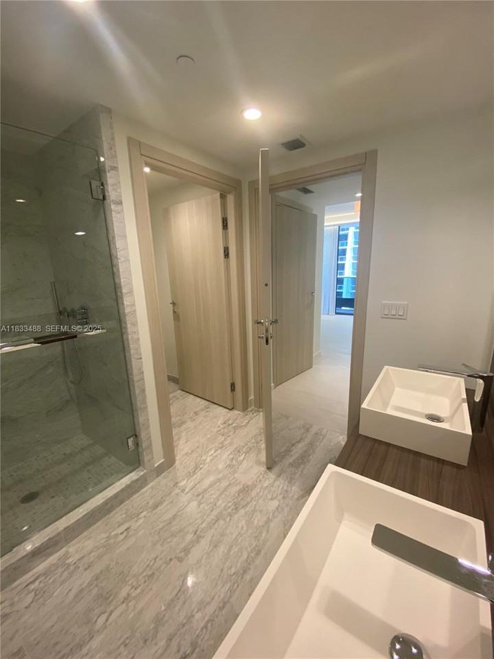 1000 Brickell Plaza #2707 - Photo 3 of 56