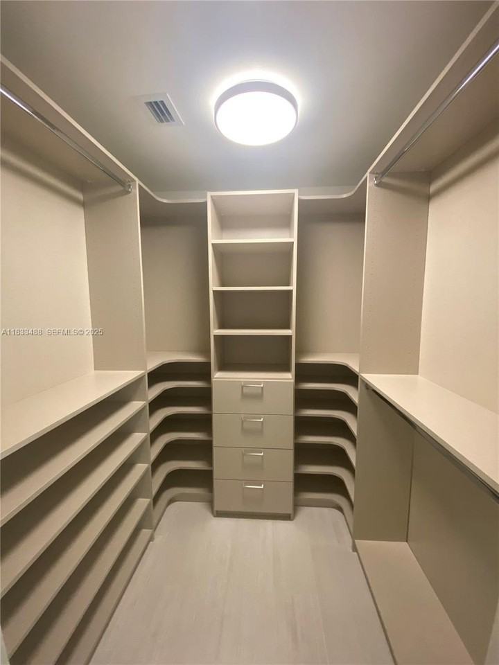 1000 Brickell Plaza #2707 - Photo 5 of 56