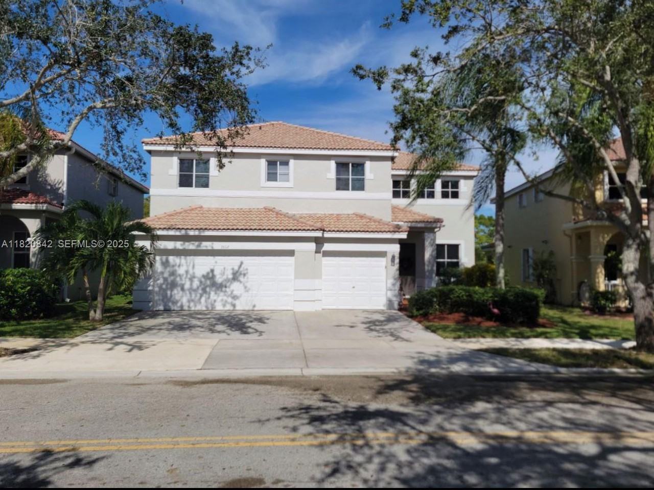 3802 Falcon Ridge Circle #3802 - Photo 5 of 10