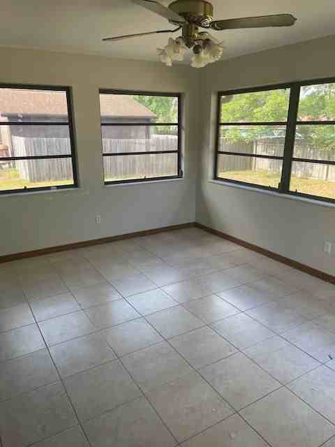 724 Montclair Ter - Photo 6 of 7