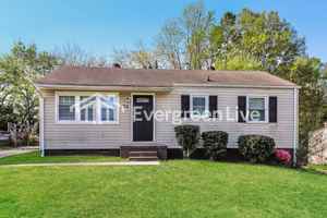 featured image of 922 Stephens St