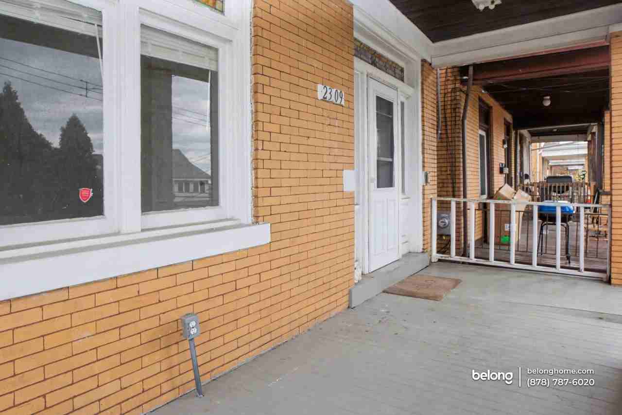 2309 Valera Ave - Photo 2 of 27