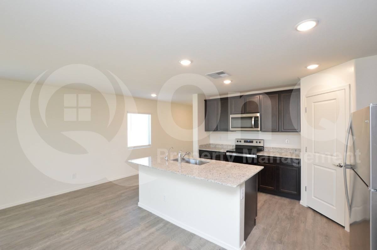 2481 N Mcdonald Ln - Photo 3 of 10