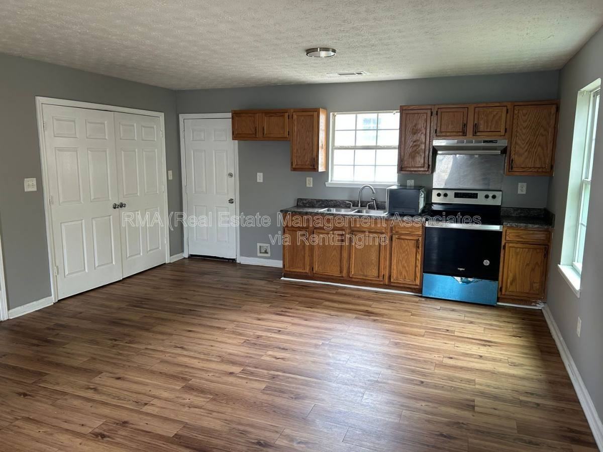 816 Lane St - Photo 2 of 8